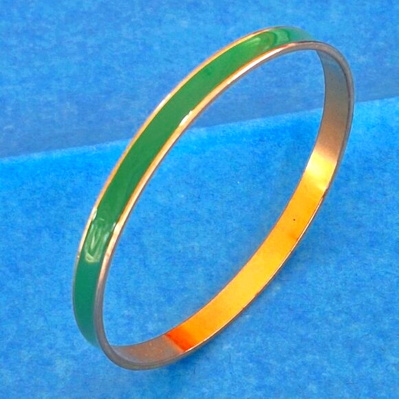 Green Enamel Bangle Bracelet Gold Tone Liner, Vintage - Picture 1 of 10